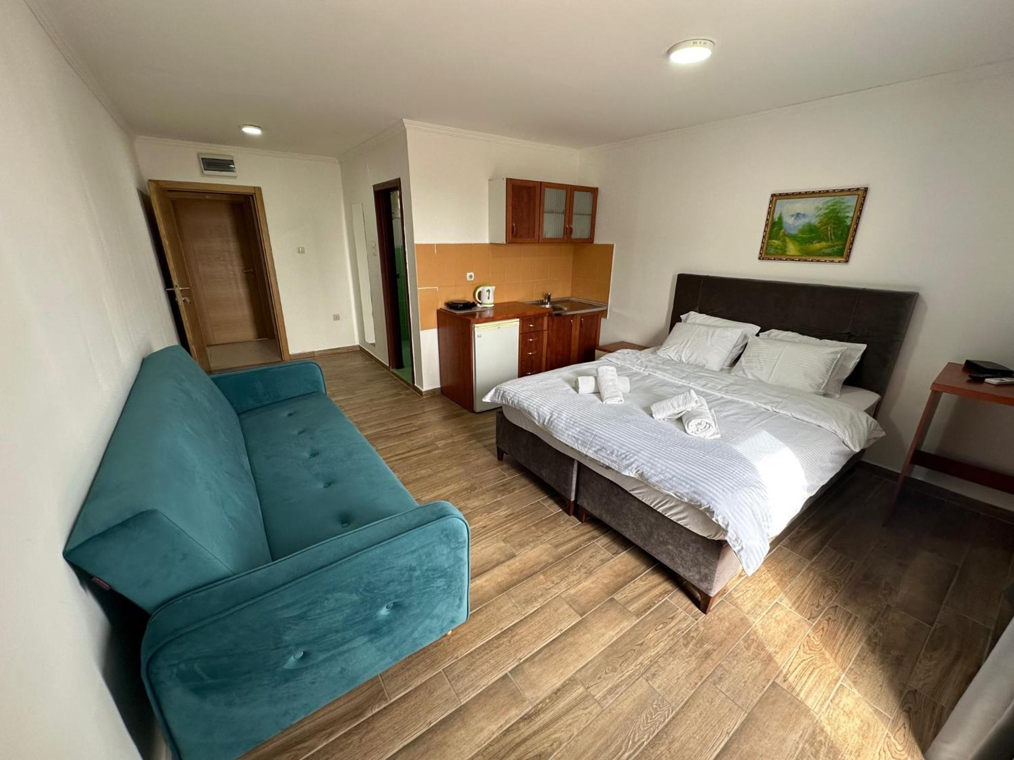 Jovanaa Apartment Budva